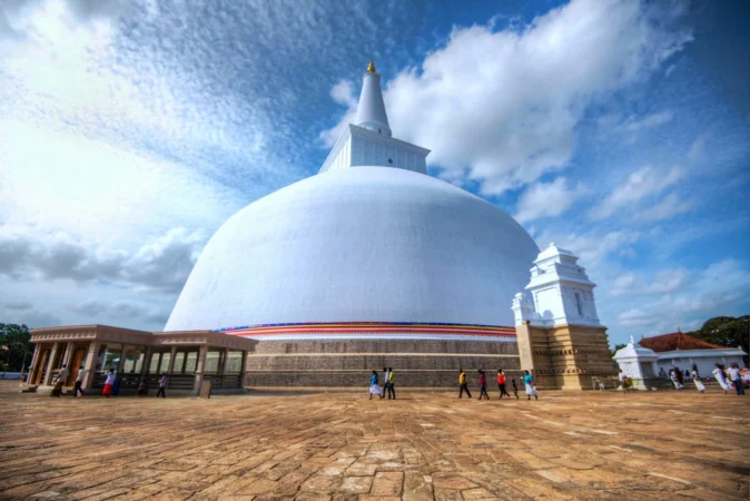 Ruwanwelimahasaya lufthlanka tours