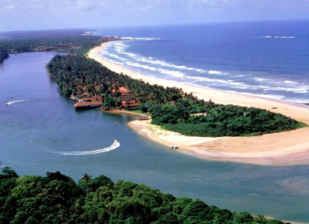 benthota tour lufhlanka tours