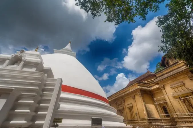 kelaniya temple -lufthlanka tours